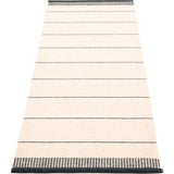 Pappelina Belle Woven Plastic Washable Rug With Double Folded Hemmed Edge