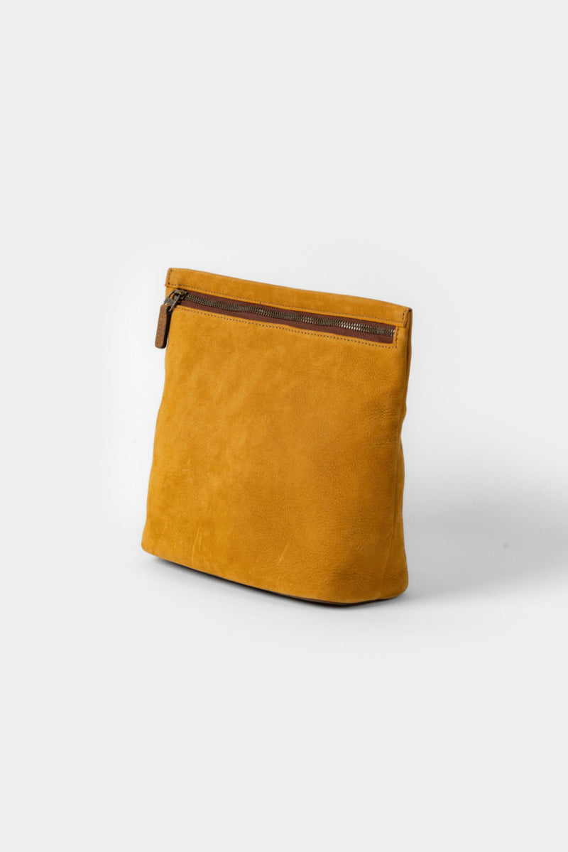 Moore & Giles Reclaimed Large Zip Pouch | Griffin Camel Heirloom Oak
