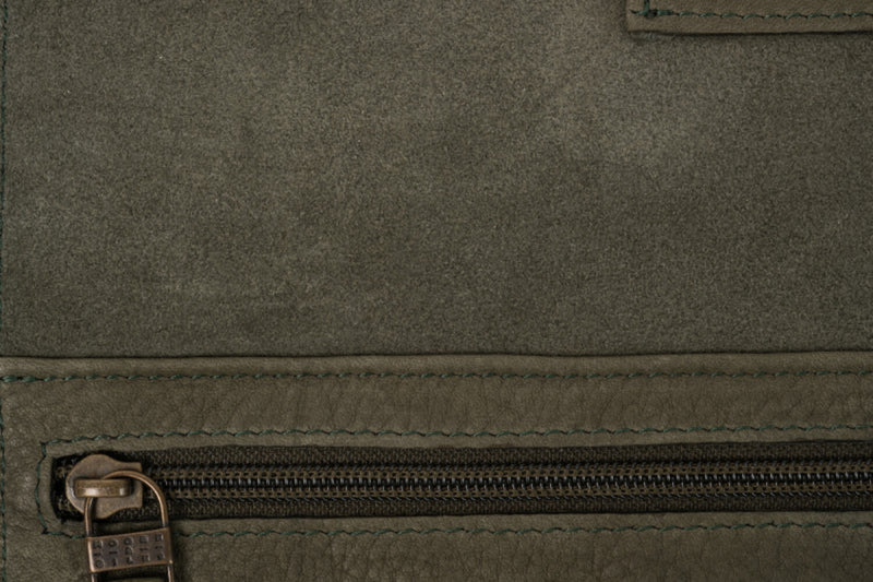 Moore & Giles | Travel Roll