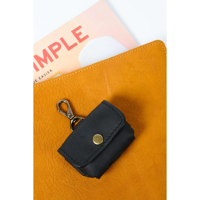 Moore & Giles Reclaimed Airpod Case V2