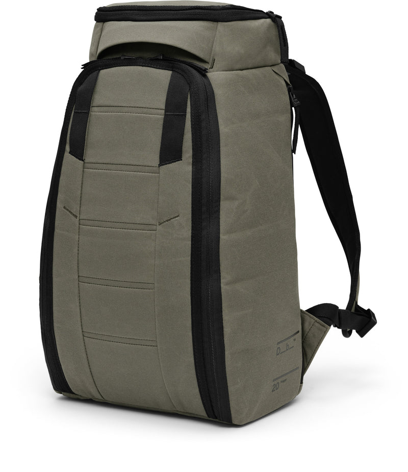 Db Journey Hugger Backpack | Forest Green & Clean Slate