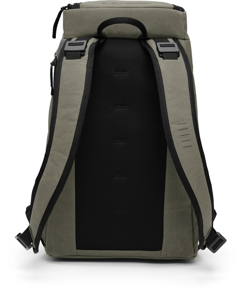 Db Journey Hugger Backpack | Forest Green & Clean Slate