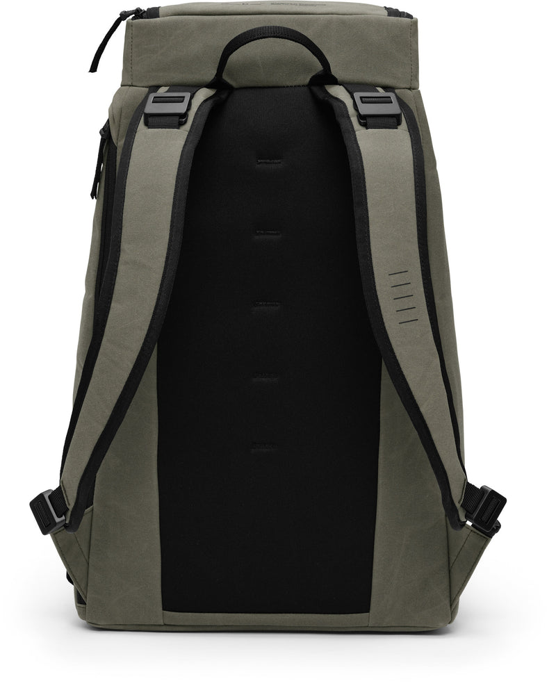 Db Journey Hugger Backpack | Forest Green & Clean Slate