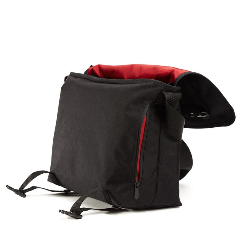 Manhattan Portgae Flushing Messenger bag