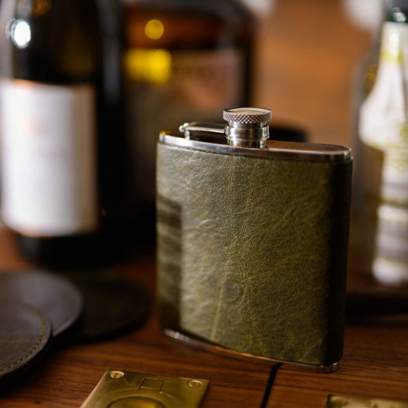 Moore & Giles Flask | Titan Milled Olive