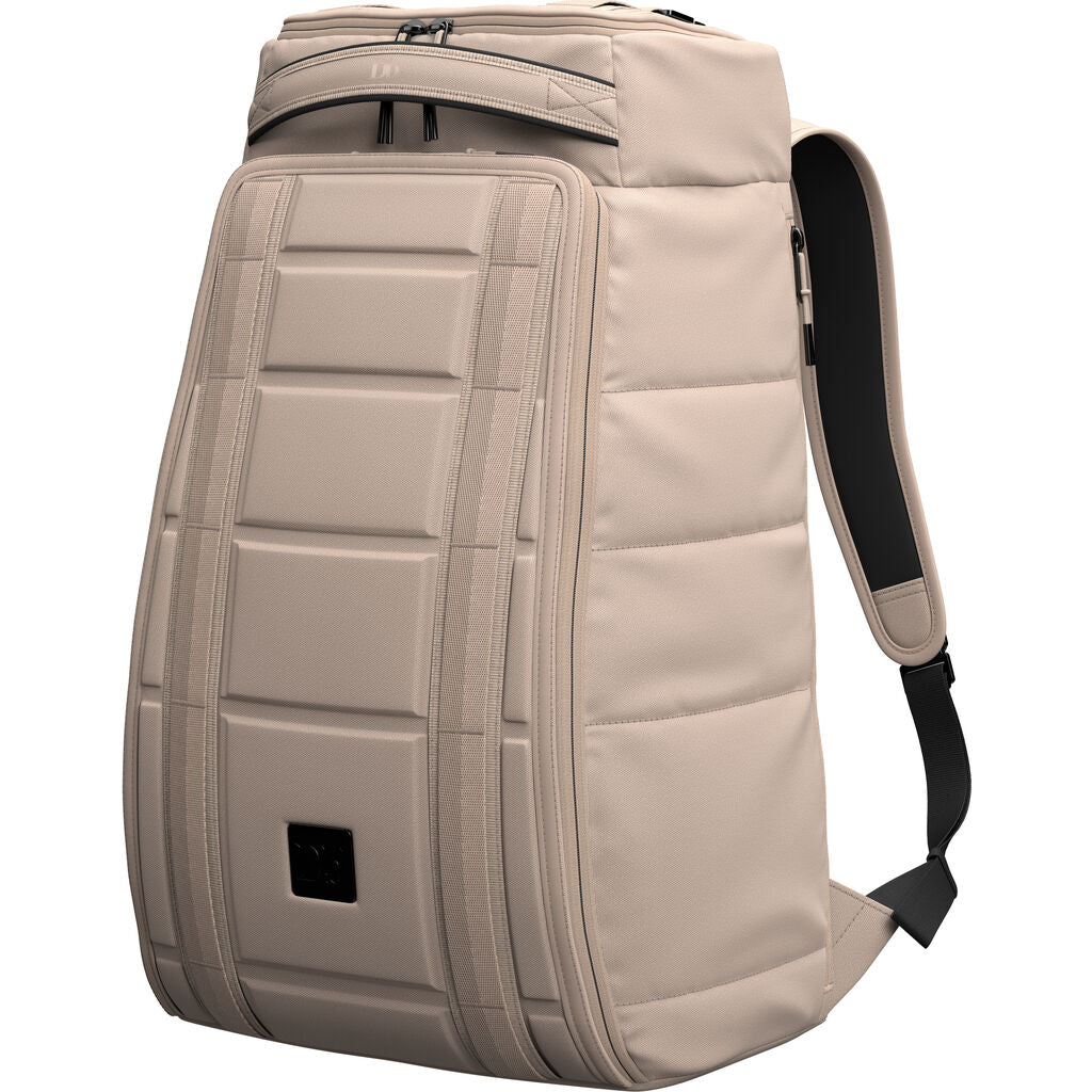 Db Journey Hugger Backpack | 25L – Sportique