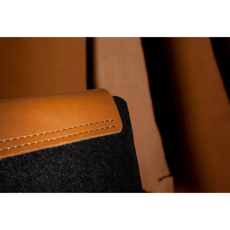 Mujjo 13" Macbook Air & Pro Retina Sleeve | Tan MUJJO-SL-011-TN