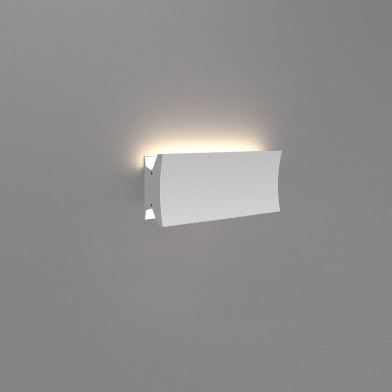 Artemide Lineacurve Wall/Ceiling Light | 12 Mono Dual 20W 3000K 90CRI DIM 2-Wire UNV