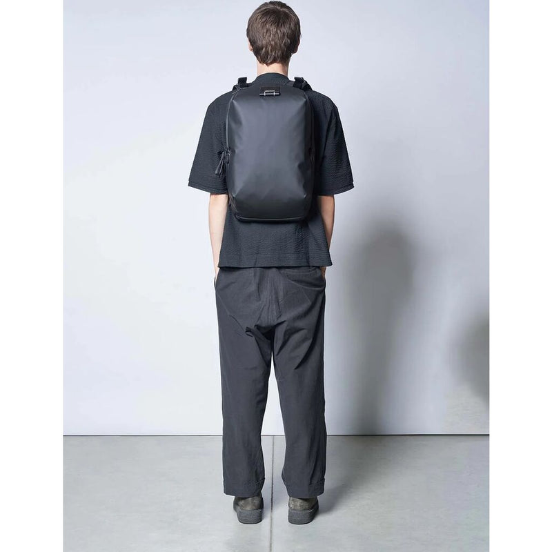 Cote & Ciel Saru Obsidian Daypack | Black