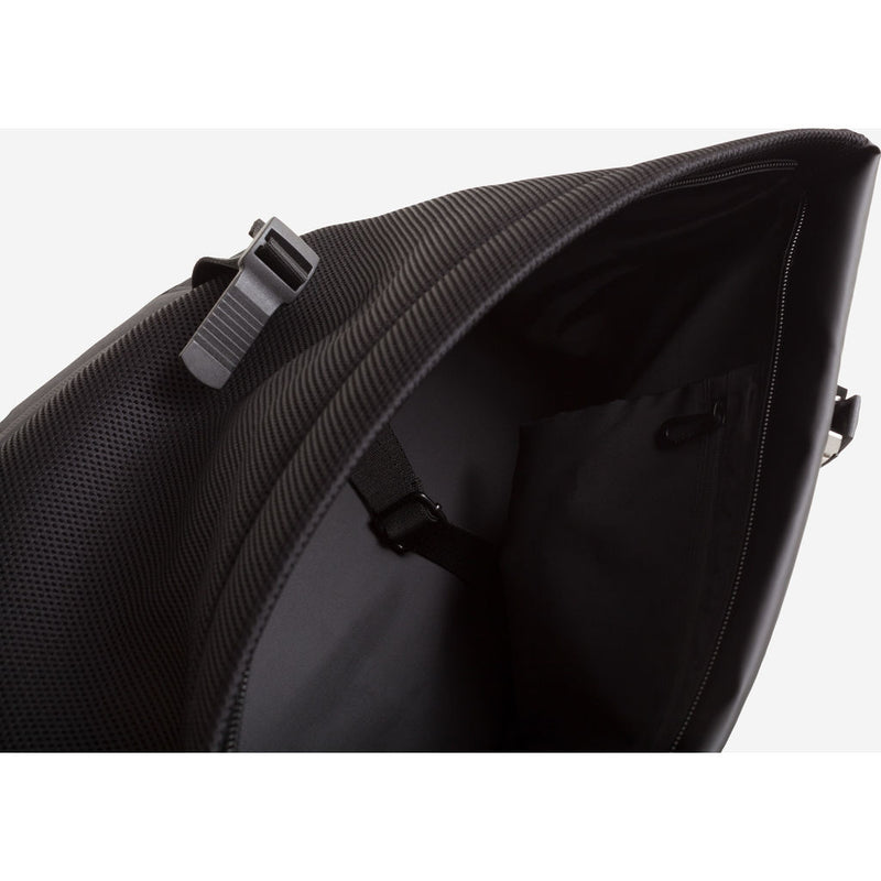 Cote&Ciel Isar Medium Obsidian Backpack | Black 28620