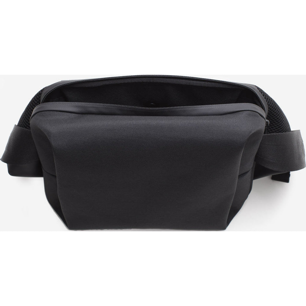 Cote&Ciel Isarau Obsidian Sling Bag in Black – Sportique