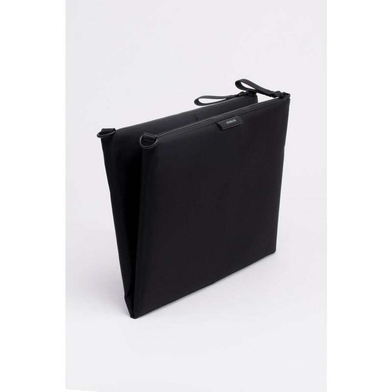 Cote & Ciel Sliva Sleek 15" Laptop Sleeve | Black