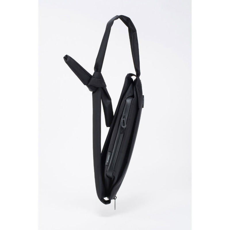 Cote&Ciel Isarau Sleek Bag | Black