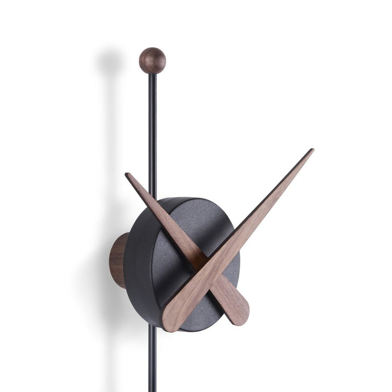Nomon Punta Wall Clock | Oak finish/Glassfibre/Polystyrene
