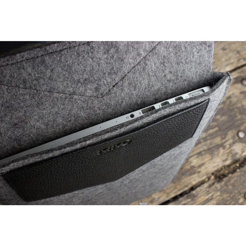 Kiko Leather 13 MacBook Tuck Away Sleeve | Black 500