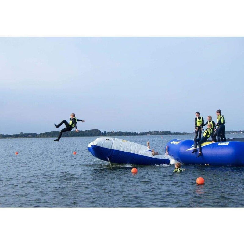 Aquaglide Supertramp 17 Foot W/C-Deck