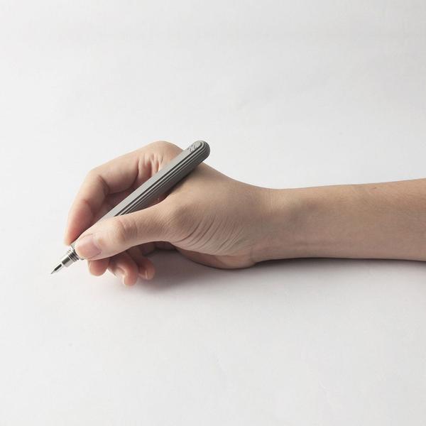 22 Design Studio Contour Rollerball Pen