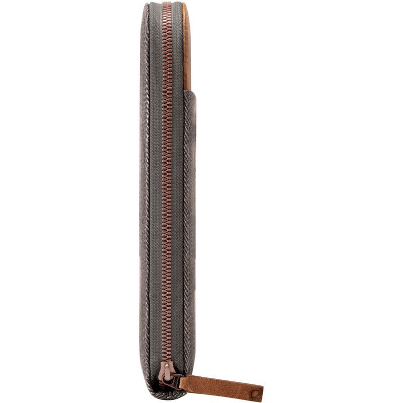 Incase Pathway Macbook Folio | Gabardine CL60111