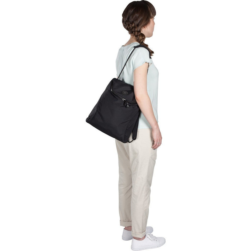 Crumpler Fang Backpack | Black FNG001-B00G40