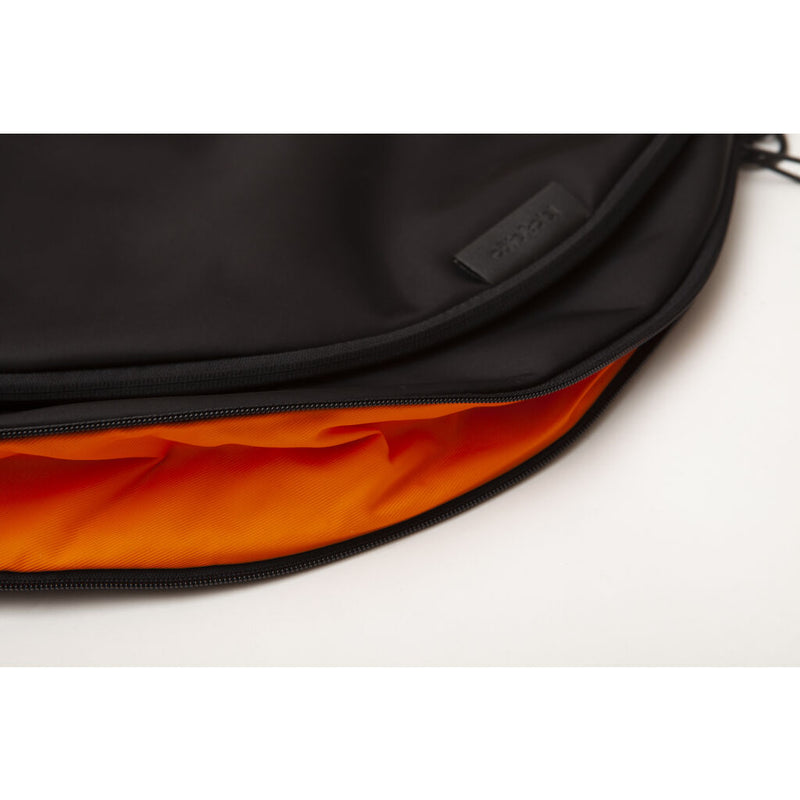 バッグ cote&ciel Hala S Sleek Black/Orange Hala S Sleek Black/Orange côte&ciel Official