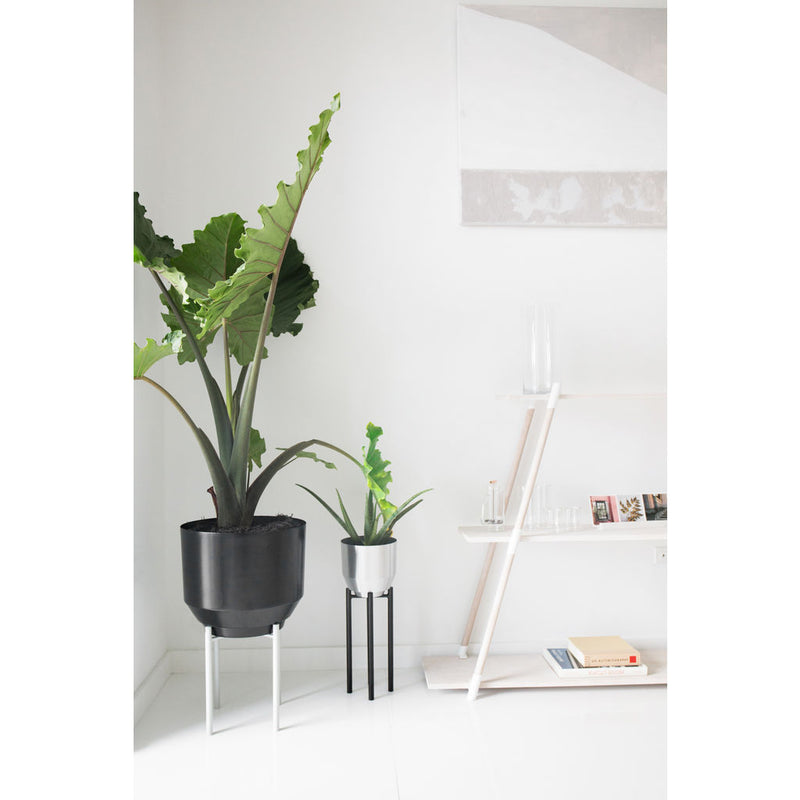 Yield Design Black Spun Planter