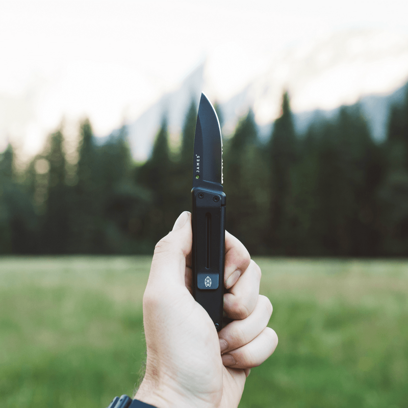 The James Brand The Chapter Knife | Black/Black Serrated