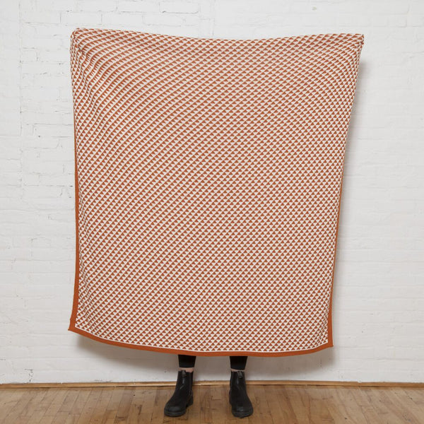 in2green Reversible Repeating triangles Blanket Eco Throw