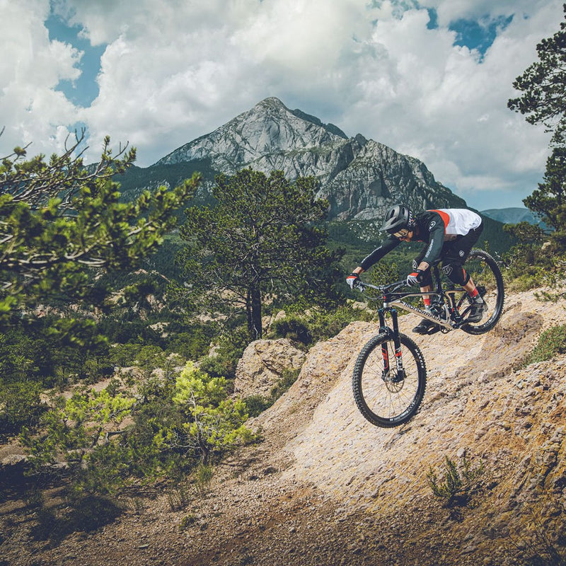 Mondraker Superfoxy R Mountain Bike | Racing Silver/Black/Flame Red