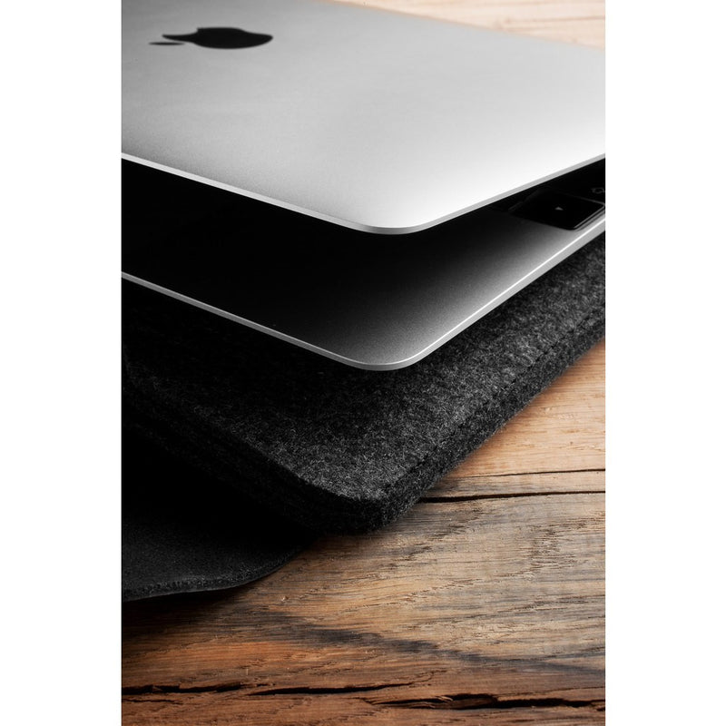 Mujjo Sleeve for the 12" Macbook | Black MUJJO-SL-078-BK