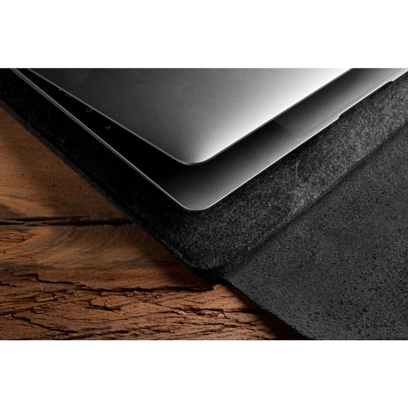 Mujjo Sleeve for the 12" Macbook | Black MUJJO-SL-078-BK