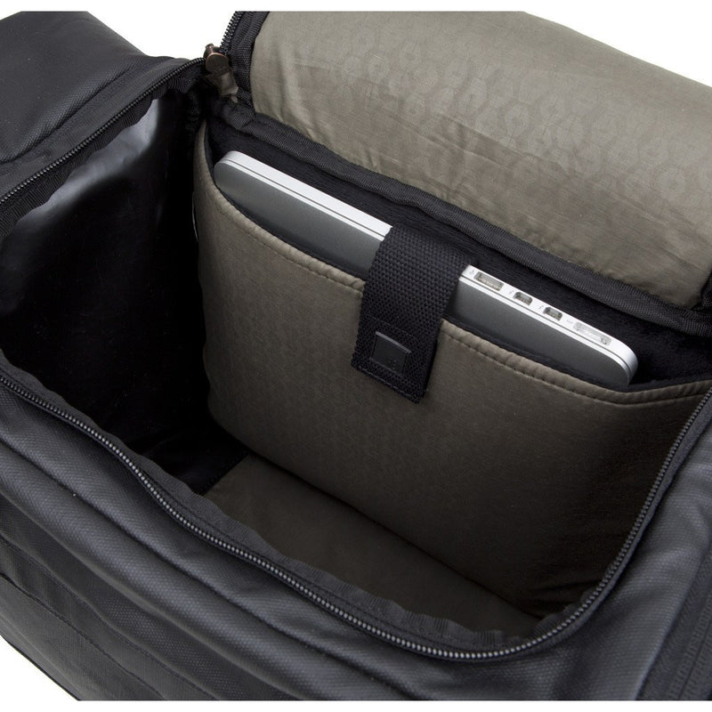 Hex Calibre Sneaker Duffel Bag | Black BLCK HX1907