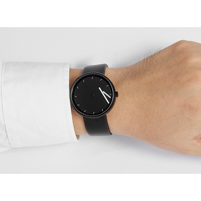 Projects Watches Johannes Lindner Twirler Watch | Black