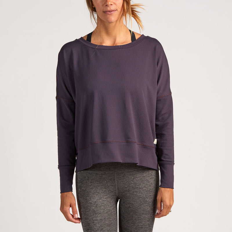 Vuori Women's Nova L/S Performance Sweatshirt | Eggplant