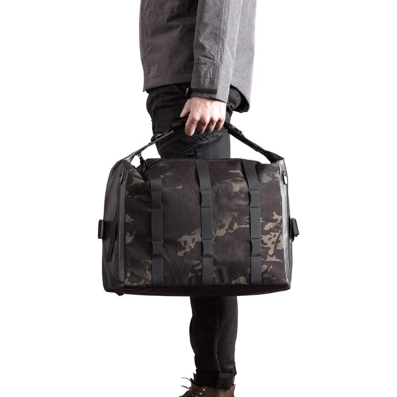 Black Ember Holdall MSNGR Bag  | Jet Black G3B7