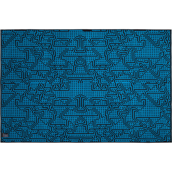 Zuzunaga Route Bath Towel 100 x 150 cm | Electric Blue