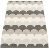 Pappelina Koi Woven Plastic Washable Rug With Double Folded Hemmed Edge
