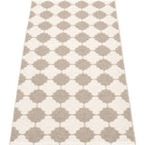 Pappelina Marre Woven Plastic Washable Rug With Double Folded Hemmed Edge 