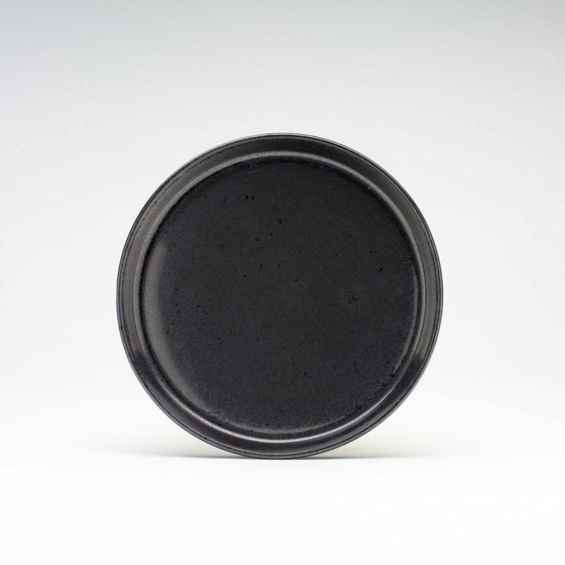 WRF Lab Stone Small Plate / Black